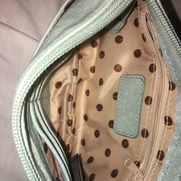 Cute Spring Seafoam Wristlet by Elle - Picture 4 of 4